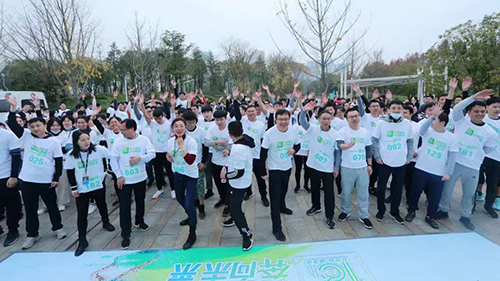 �������ʹ���-׷�󿵽�,����һ������