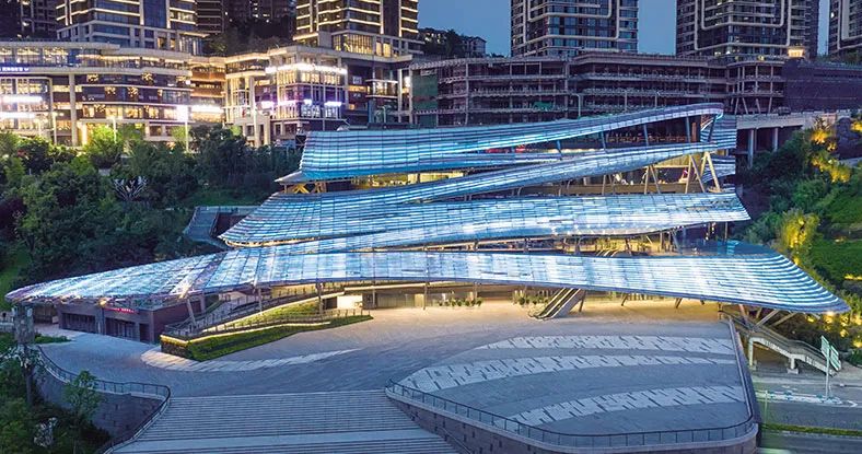 �������ʹ���-׷�󿵽�,����һ������