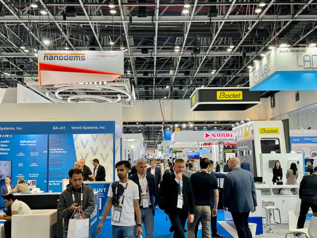 �������ʹ���-׷�󿵽�,����һ������